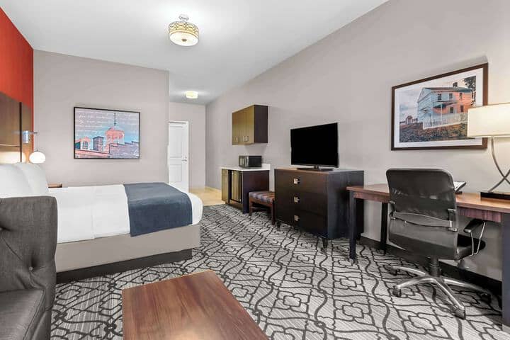 Room 11 of 35